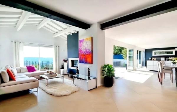 Rochefort-du-Gard (30650) Maison Rochefort Du Gard 9 pièce(s) 314 m2