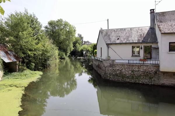 Vente Maison de ville 10 pièces 275 m2 à La Chartre-sur-le-Loir