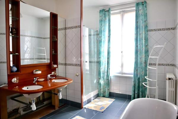 Vente Maison de ville 10 pièces 275 m2 à La Chartre-sur-le-Loir