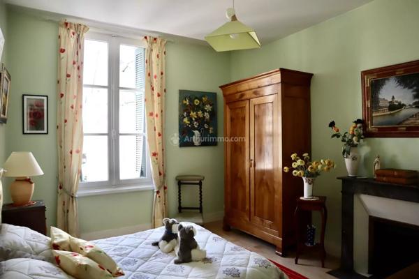 Vente Maison de ville 10 pièces 275 m2 à La Chartre-sur-le-Loir