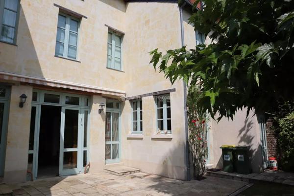 Vente Maison de ville 10 pièces 275 m2 à La Chartre-sur-le-Loir