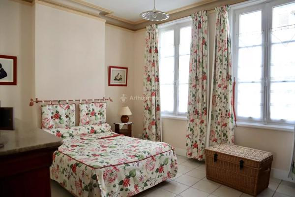 Vente Maison de ville 10 pièces 275 m2 à La Chartre-sur-le-Loir