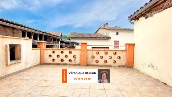 Maison à vendre - 7 pièces - ORLEAT (63190) - avec Potentiel Commercial/Libéral