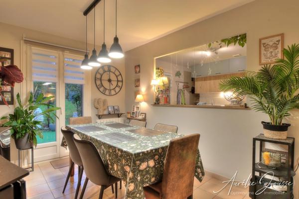 Maison rénovée avec sous-sol complet, jardin sans vis-à-vis et confort moderne