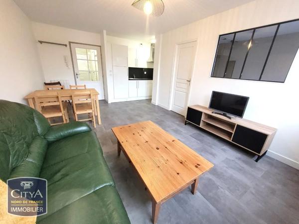 Appartement à louer 2 pièces 46.1m² Calais (62100)