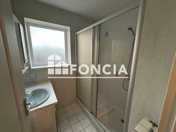 Location Appartement 2 pièces 48.47 m² - 32 RUE BOISSEJOUR Beaumont 63110