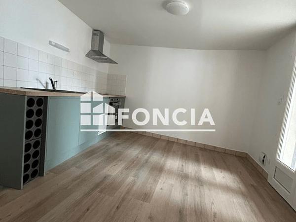 Location Appartement 3 pièces 72 m² - APPARTEMENT 11 Niort 79000