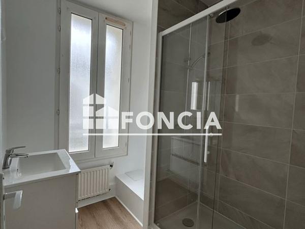 Location Appartement 3 pièces 72 m² - APPARTEMENT 11 Niort 79000