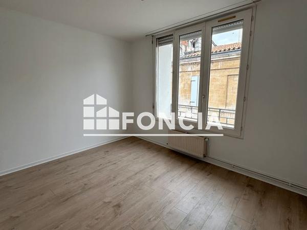 Location Appartement 3 pièces 72 m² - APPARTEMENT 11 Niort 79000