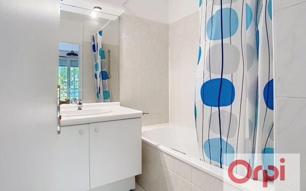 Appartement à vendre    2 pièces • 44,48 m2 Issy-les-Moulineaux