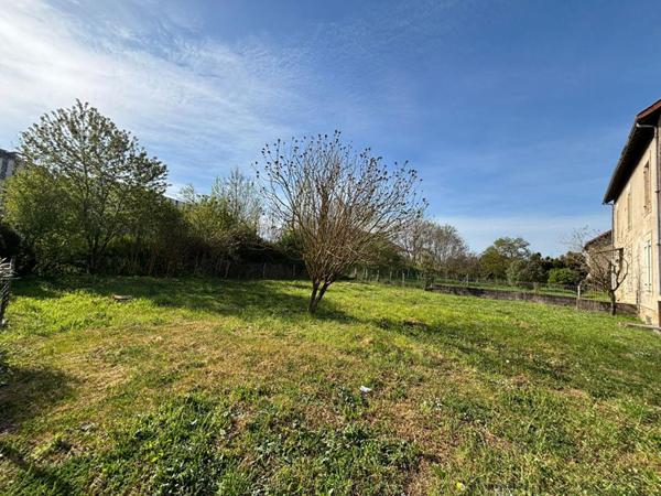 Appartement T2 avec grand jardin - Imphy -  46.29 m2