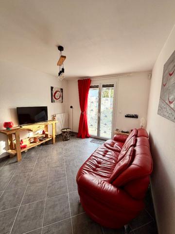 Jolie maison rénovée 2 faces, 3 chambres, jardin avec petite dépendance et garage sur parcelle de 195m2