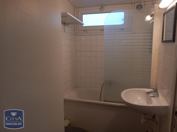 Appartement à louer 2 pièces 46.96m²