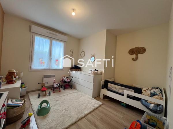 Pavillon de plain-pied, avec Hangar de 120m²