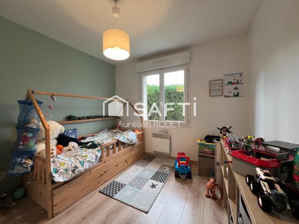 Pavillon de plain-pied, avec Hangar de 120m²