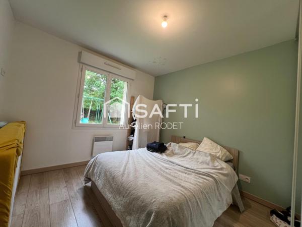 Pavillon de plain-pied, avec Hangar de 120m²