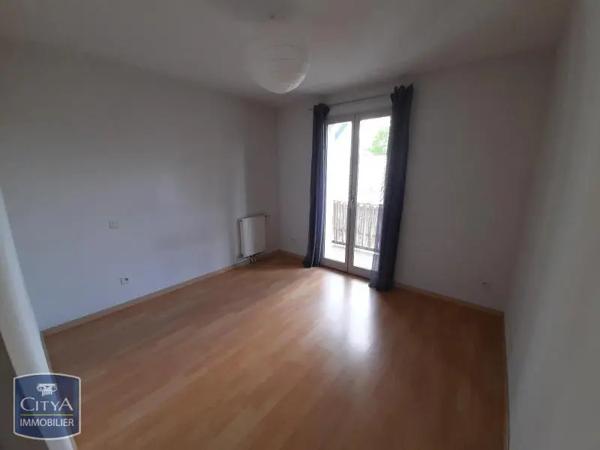 Appartement à louer 2 pièces 44.45m² Tarbes (65000)