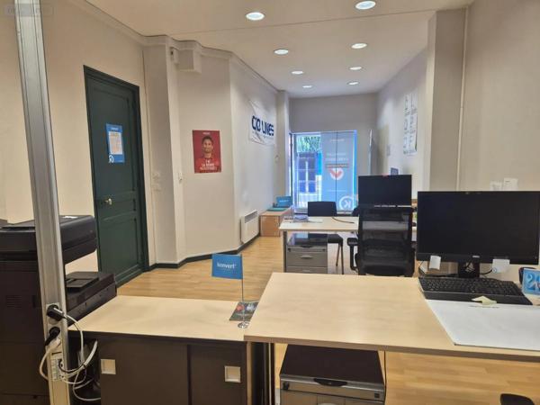 Location - Fonds et/ou murs commerciaux Bailleul 59270 65 m 2