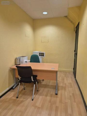 Location - Fonds et/ou murs commerciaux Bailleul 59270 65 m 2