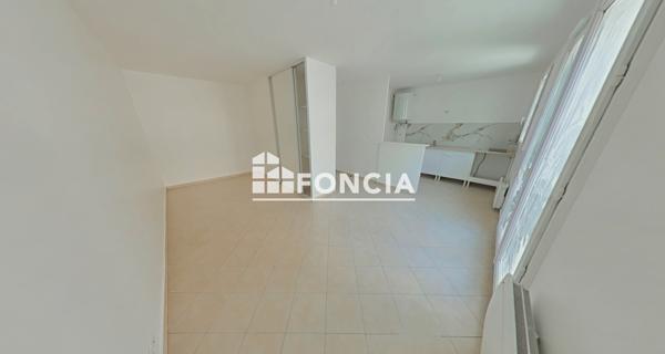Location Studio 31 m² - Aubervilliers 93300
