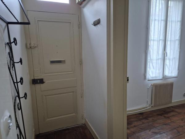 Petite maison de caractère, centre ville