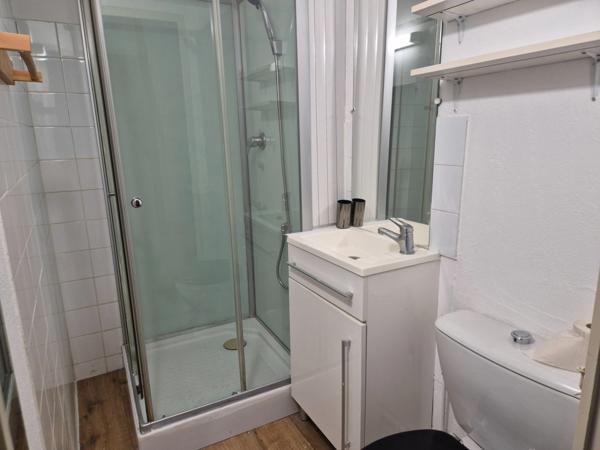 Petite maison de caractère, centre ville