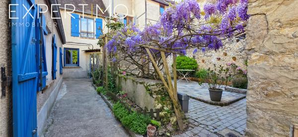 Étampes (91150) Maison de caractère avec dépendances, cour et jardin