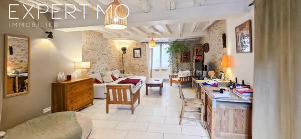 Étampes (91150) Maison de caractère avec dépendances, cour et jardin