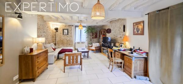 Étampes (91150) Maison de caractère avec dépendances, cour et jardin