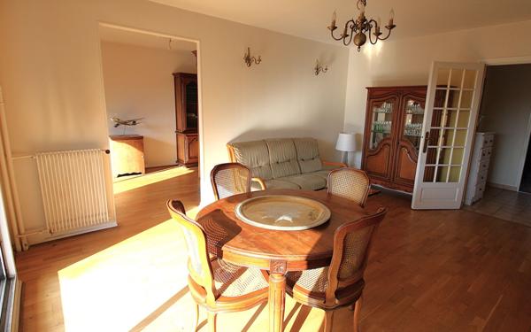 Appartement à vendre    3 pièces • 74,23 m2 Le Bourget