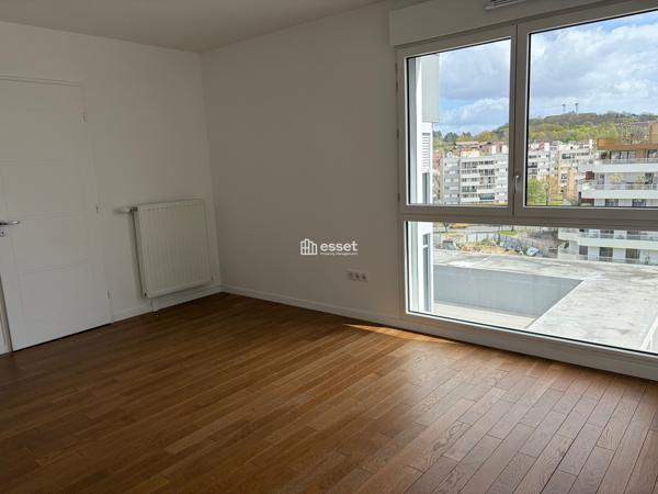 Location Appartement 4 pièces 104.6 m² - Rueil-malmaison 92500
