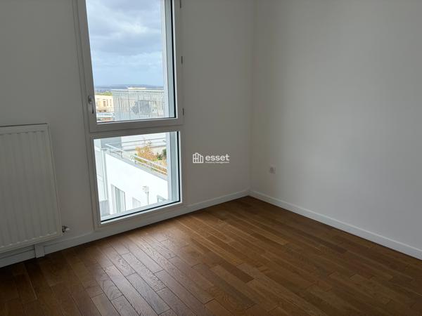 Location Appartement 4 pièces 104.6 m² - Rueil-malmaison 92500