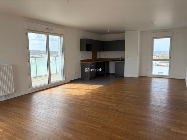 Location Appartement 4 pièces 104.6 m² - Rueil-malmaison 92500