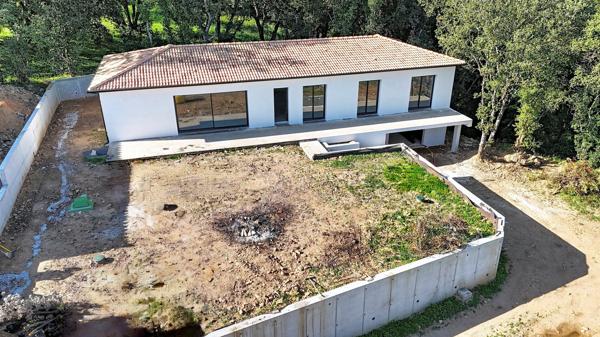 Villa 4 pièce(s) 3 chambre(s) 138 m²