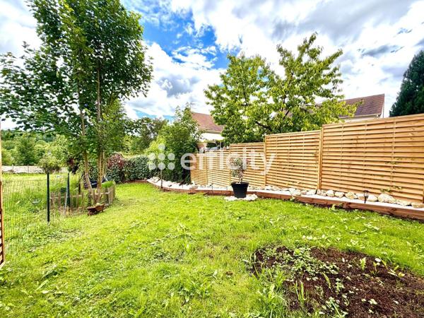 Maison
         7 pièces
        - 135 m² 279 500 € *