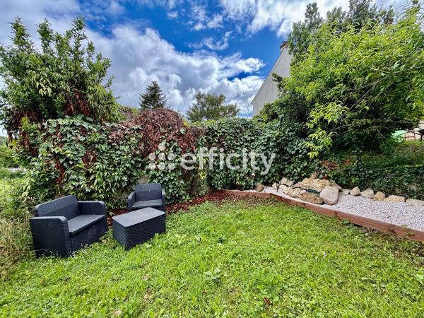 Maison
         7 pièces
        - 135 m² 279 500 € *