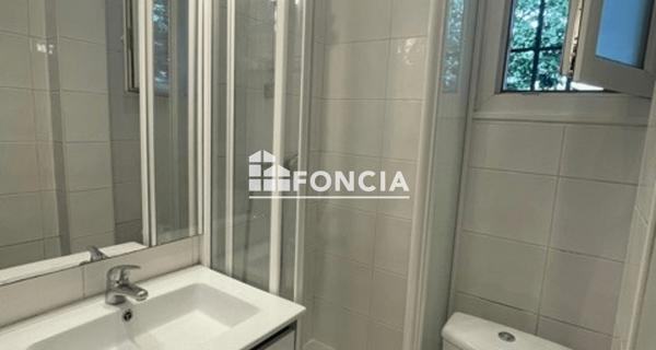 Location Appartement 2 pièces 27.6 m² - Montrouge 92120