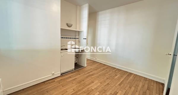 Location Appartement 2 pièces 27.6 m² - Montrouge 92120