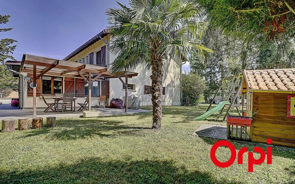 Maison à vendre    6 pièces • 195 m2 Cailloux-sur-Fontaines