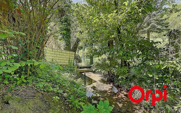 Maison à vendre    6 pièces • 195 m2 Cailloux-sur-Fontaines