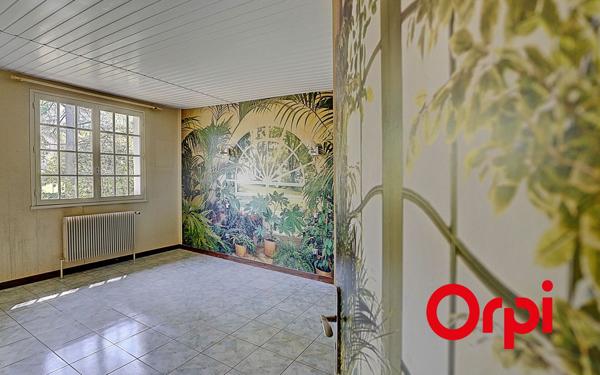 Maison à vendre    6 pièces • 195 m2 Cailloux-sur-Fontaines