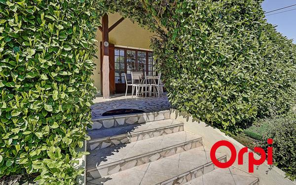 Maison à vendre    6 pièces • 195 m2 Cailloux-sur-Fontaines