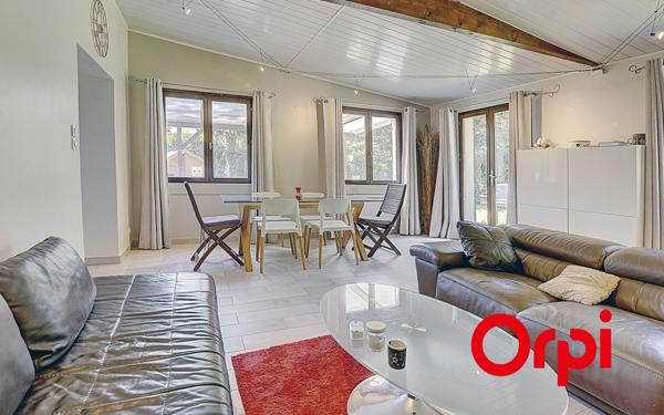 Maison à vendre    6 pièces • 195 m2 Cailloux-sur-Fontaines