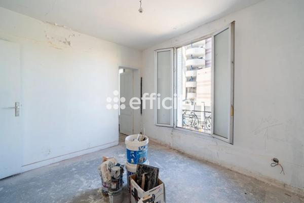Appartement
         2 pièces
        - 37 m² 190 000 € *