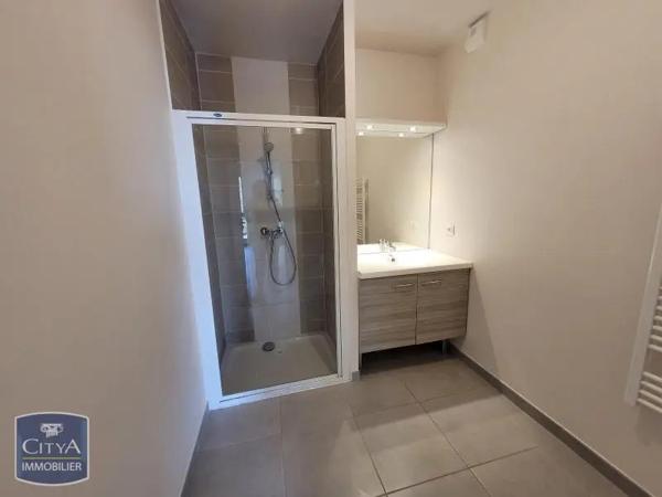 Appartement à louer 3 pièces 71.02m²