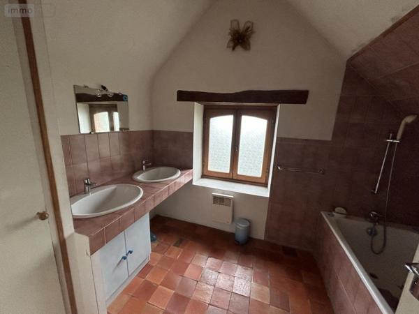 Maison à vendre à Saint-Berthevin en Mayenne (53940), ref : 53006-1334