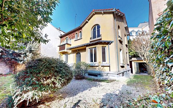 Maison à vendre    6 pièces •  Montrouge