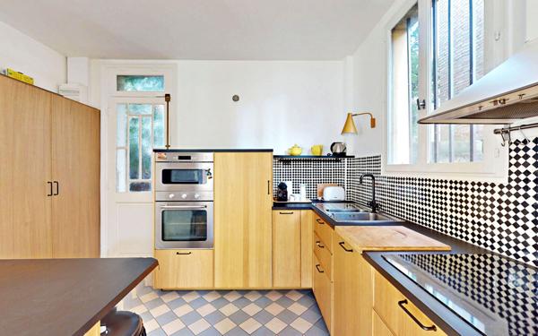 Maison à vendre    6 pièces •  Montrouge