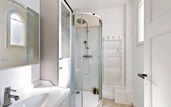 Maison à vendre    6 pièces •  Montrouge