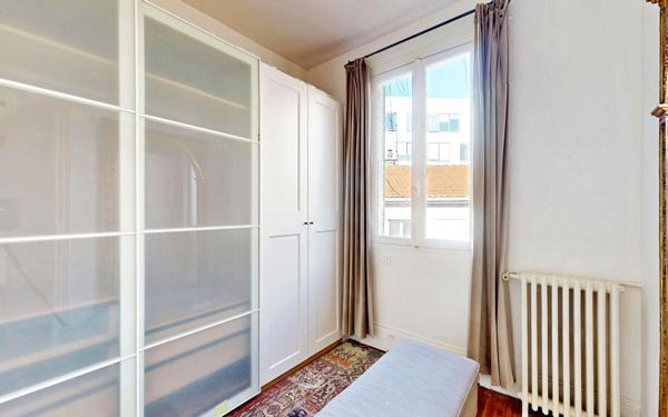 Maison à vendre    6 pièces •  Montrouge